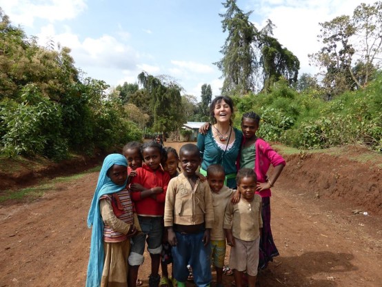 Äthiopien Christine mit Kindern