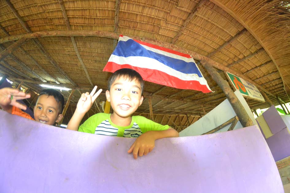 kambodschanische-flüchtlinskinder-kohchang