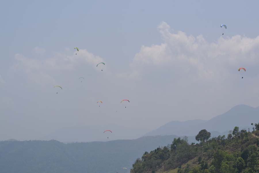 Paragliden-von-Sarangkot pokhara nepal