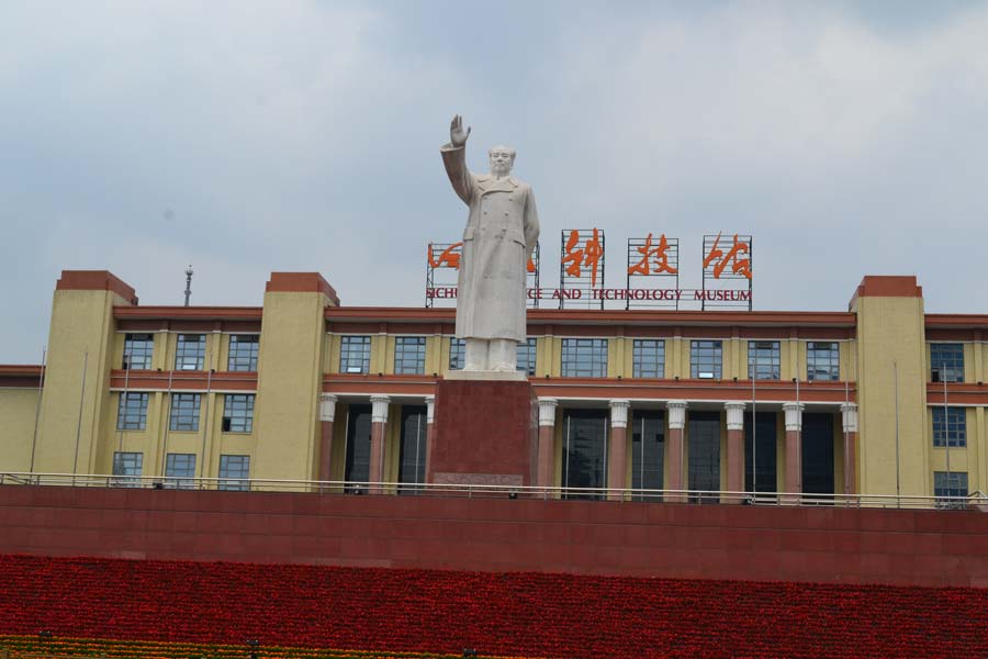 chengdu-china-statue