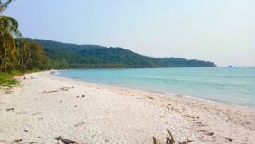 strände-koh-kood-insel-thailand-wasser-meer